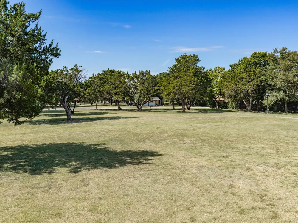 1327 Big Stone Gap Road Duncanville, TX 75137