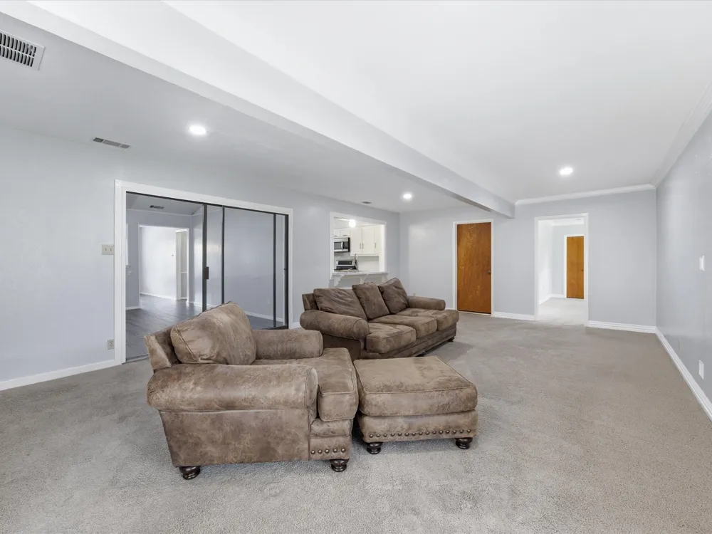 1327 Big Stone Gap Road Duncanville, TX 75137