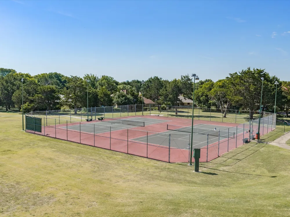 1327 Big Stone Gap Road Duncanville, TX 75137