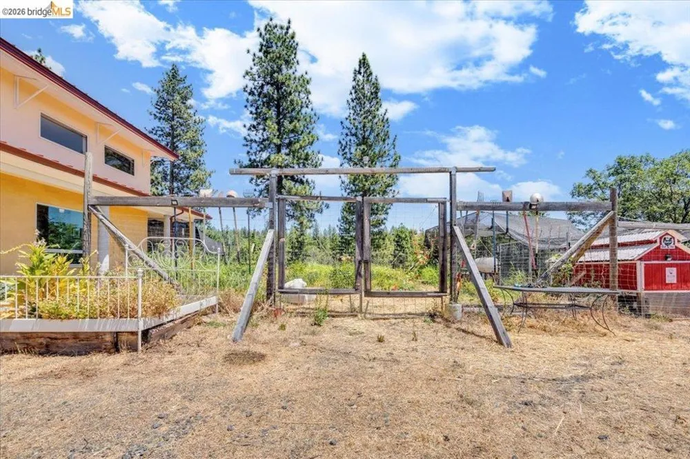 9935 Jackass creek Rd Groveland, CA 95321