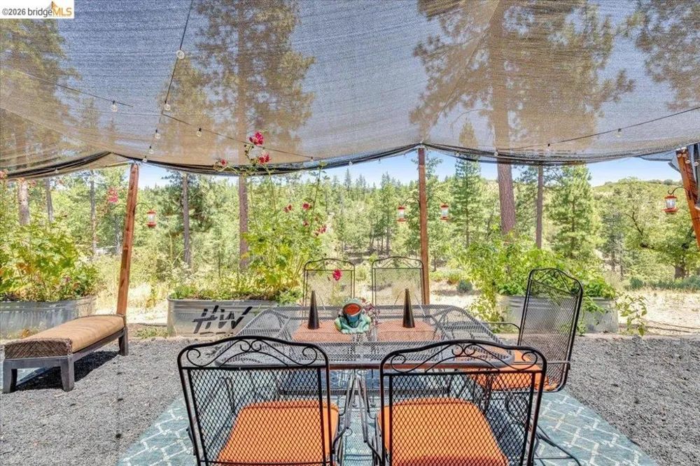 9935 Jackass creek Rd Groveland, CA 95321