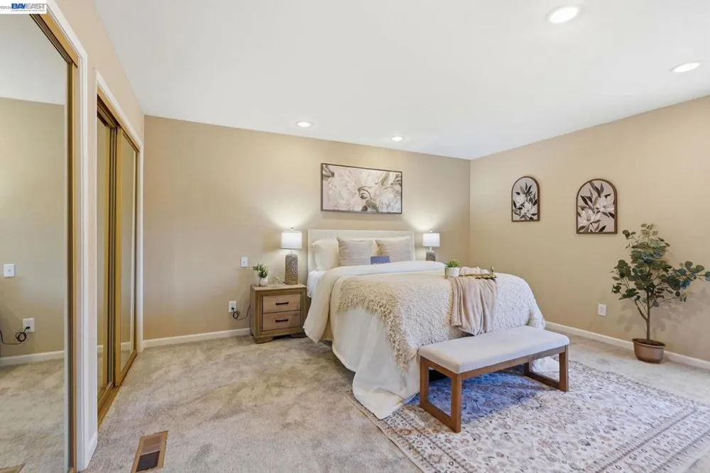 210 Amend Ct El Sobrante, CA 94803