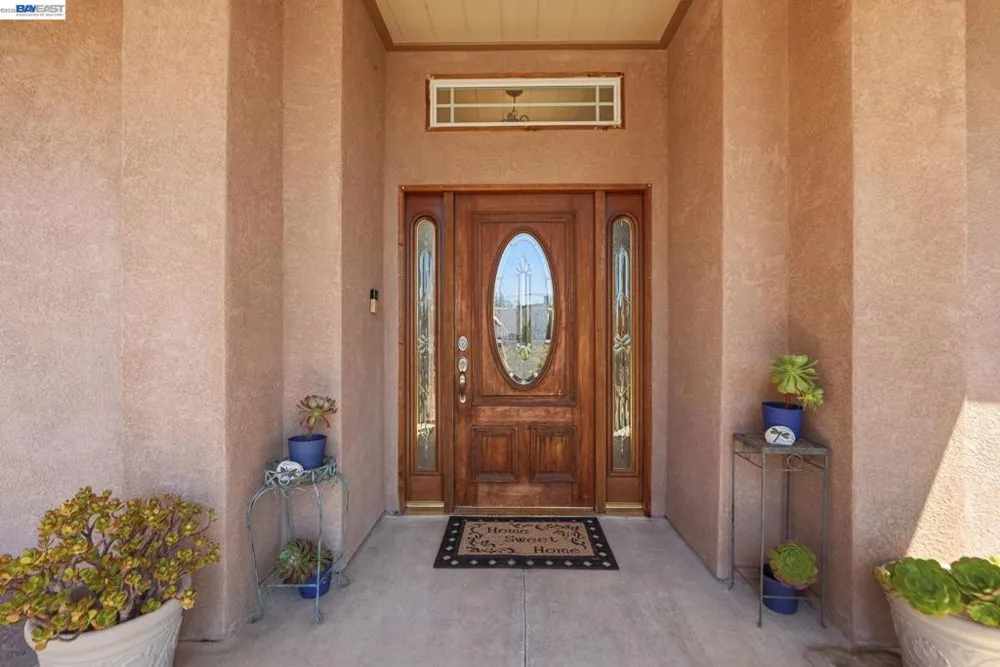 210 Amend Ct El Sobrante, CA 94803