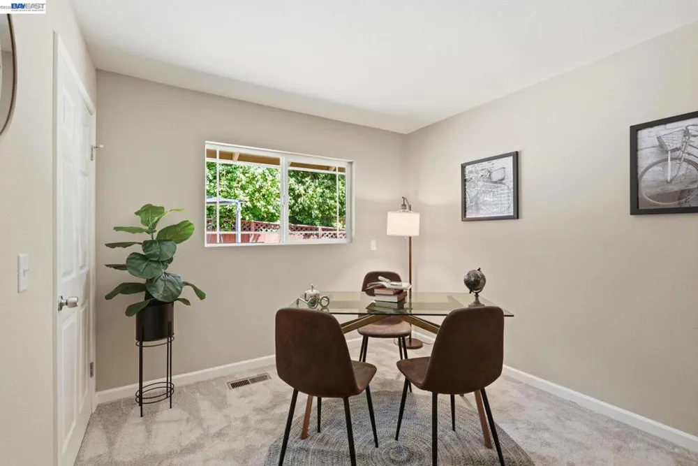 210 Amend Ct El Sobrante, CA 94803