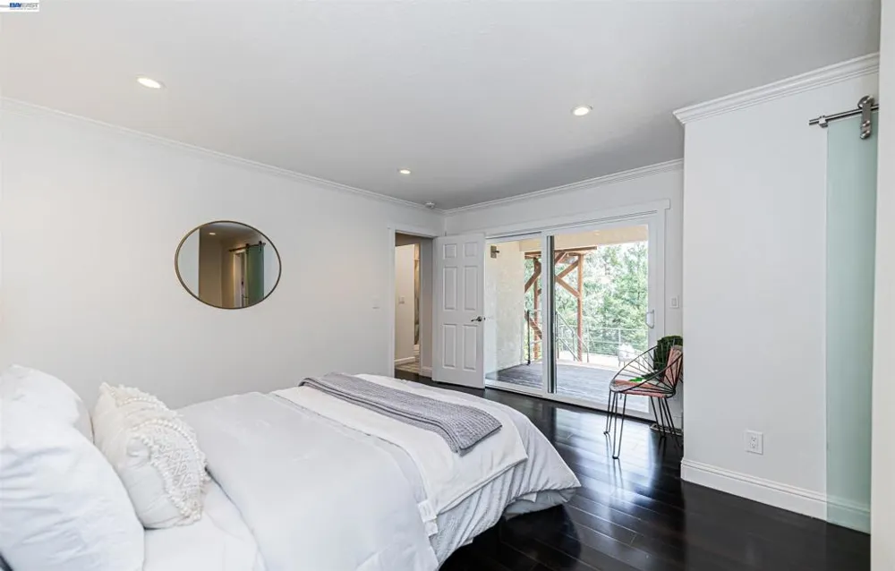 3060 Todd Ct Castro Valley, CA 94546