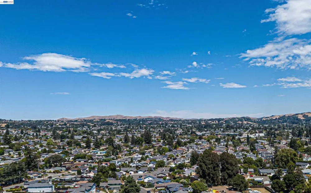 3060 Todd Ct Castro Valley, CA 94546