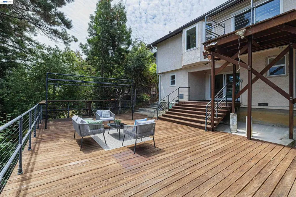 3060 Todd Ct Castro Valley, CA 94546