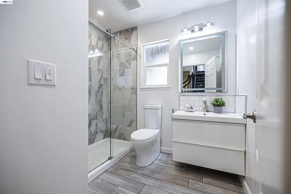 3060 Todd Ct Castro Valley, CA 94546