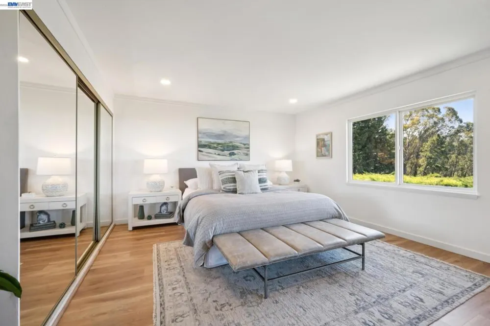 6957 ARMOUR DRIVE Oakland, CA 94611