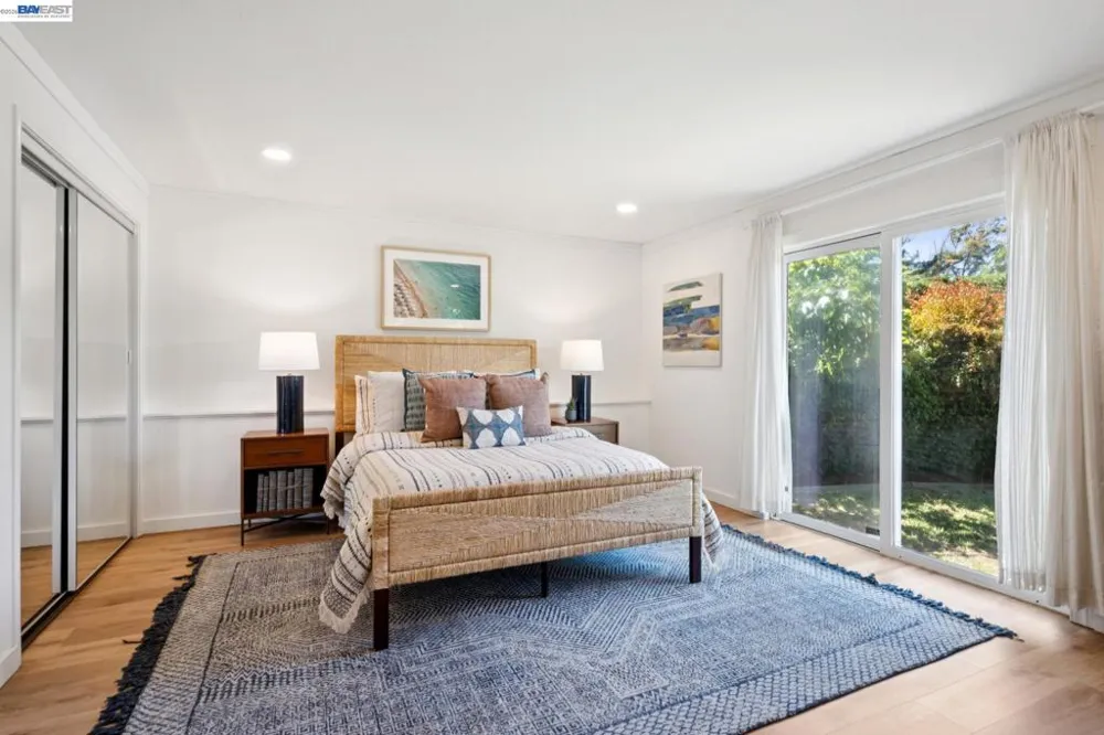 6957 ARMOUR DRIVE Oakland, CA 94611