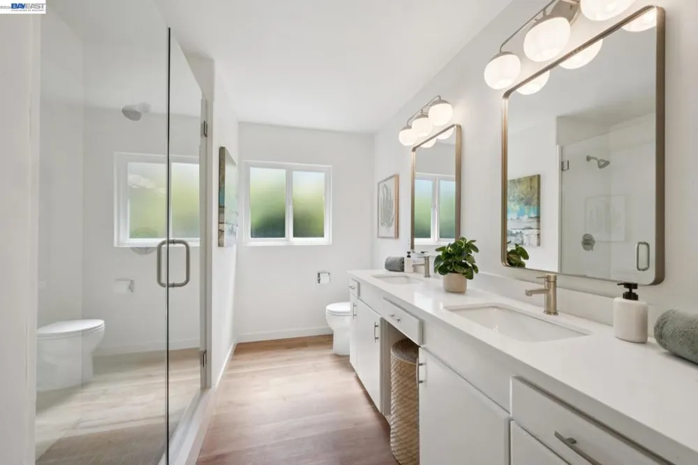 6957 ARMOUR DRIVE Oakland, CA 94611