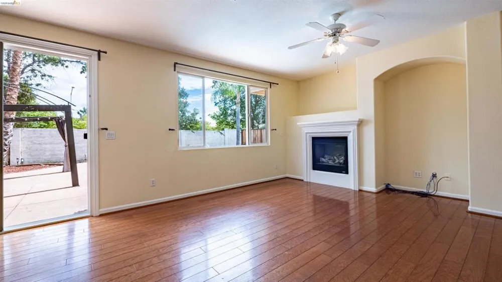 2017 Tioga Pass Way Antioch, CA 94531