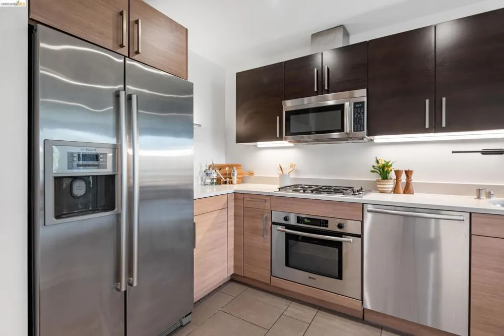 6465 San Pablo Ave #3-3 Oakland, CA 94608