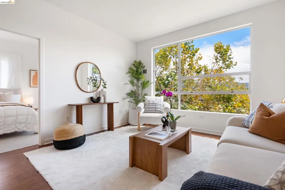 6465 San Pablo Ave #3-3 Oakland, CA 94608