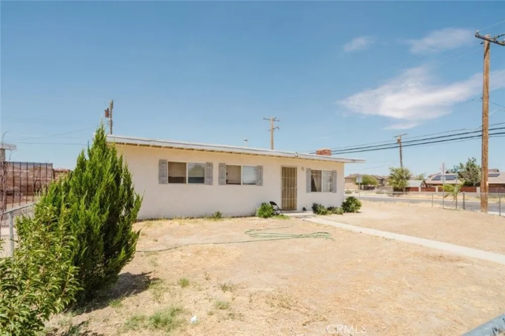 2001 Oak Street Rosamond, CA 93560