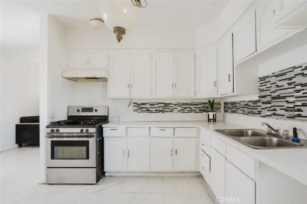 2001 Oak Street Rosamond, CA 93560