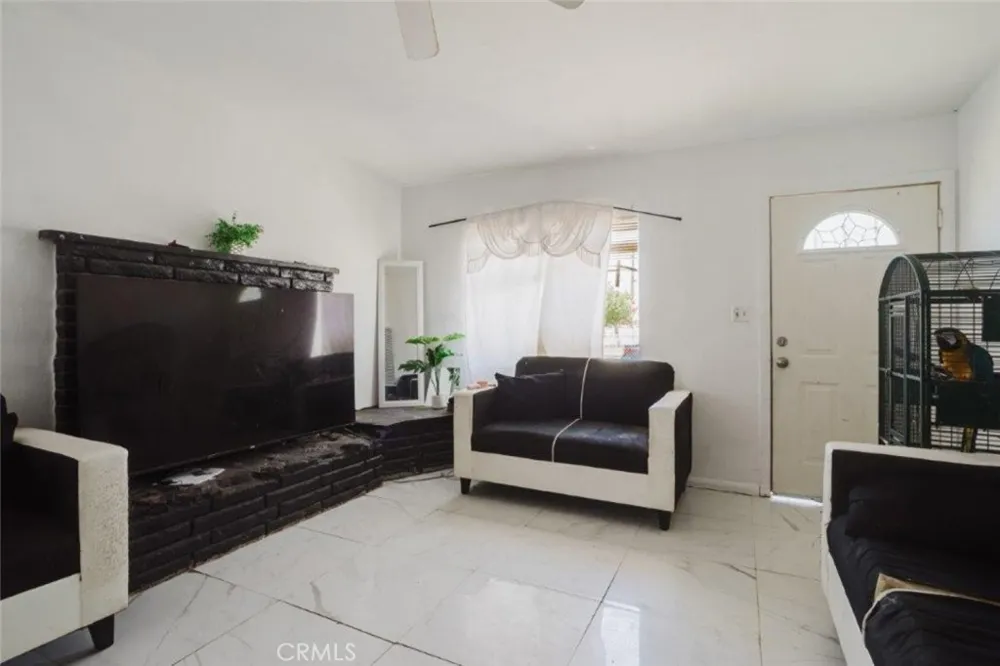 2001 Oak Street Rosamond, CA 93560