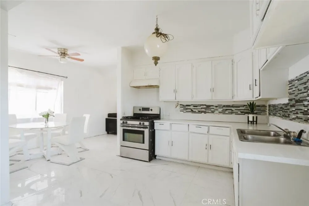 2001 Oak Street Rosamond, CA 93560