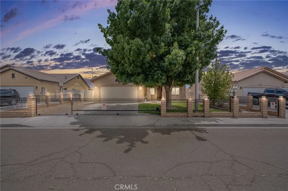 2158 Sierra Linda Barstow, CA 92311