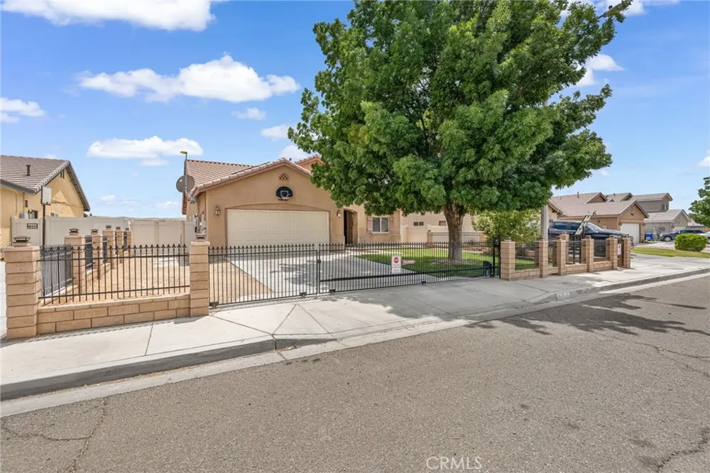 2158 Sierra Linda Barstow, CA 92311