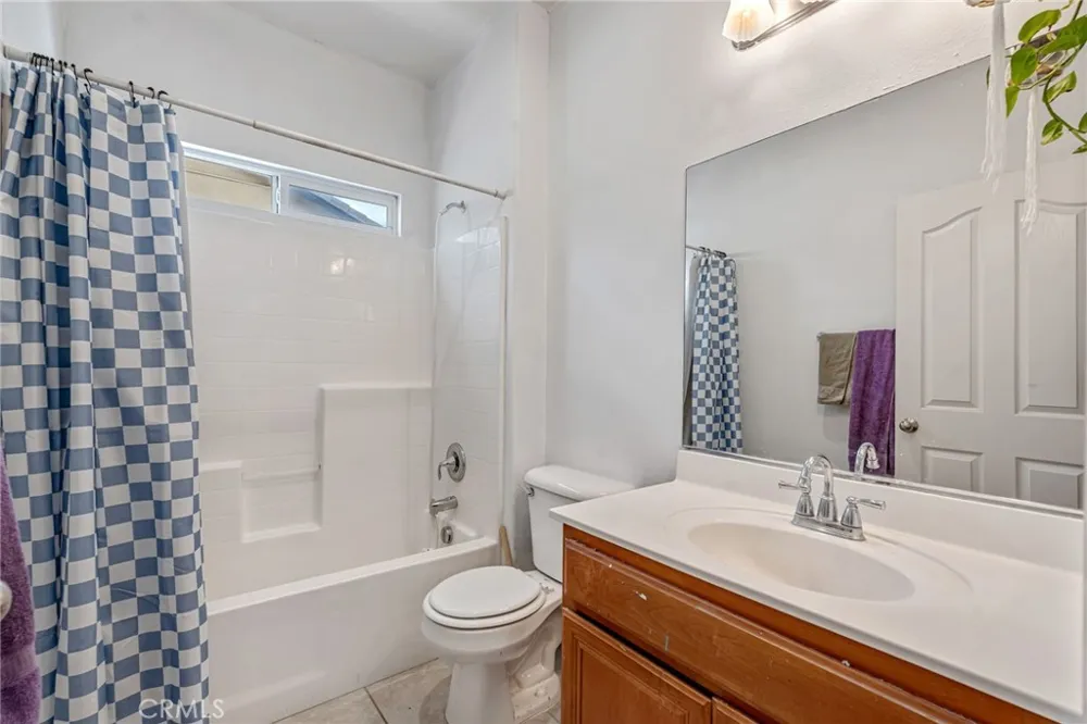 2158 Sierra Linda Barstow, CA 92311