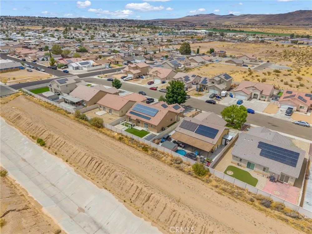 2158 Sierra Linda Barstow, CA 92311