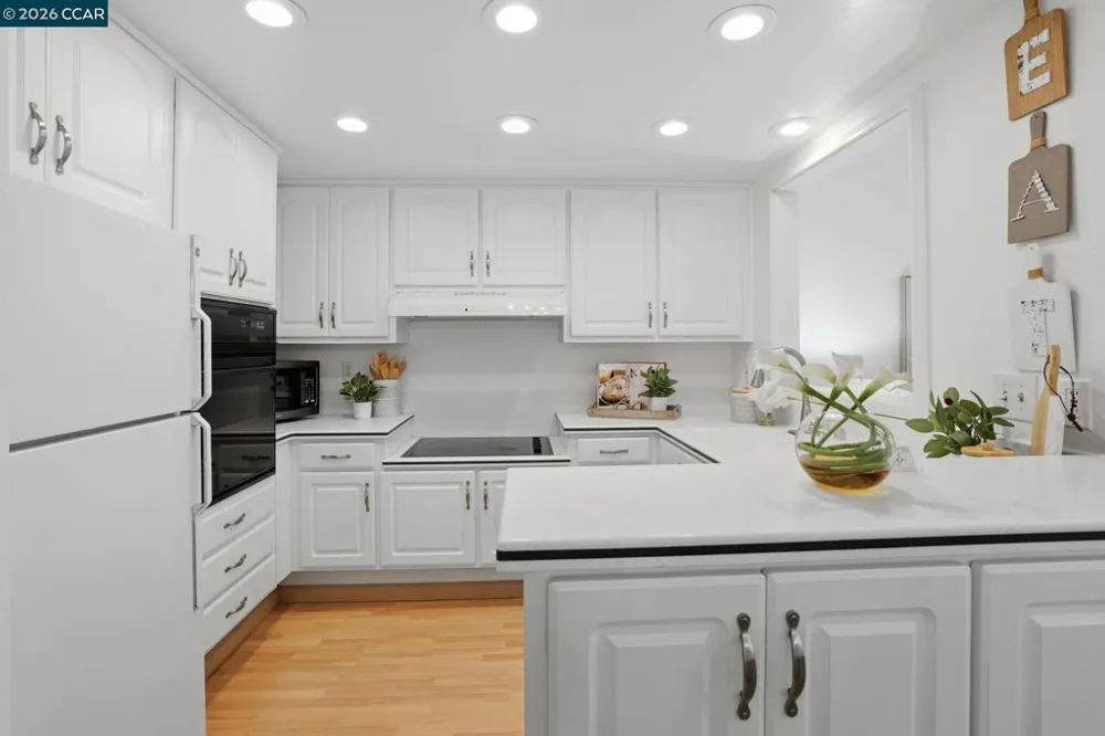 1252 Singingwood Ct. #3 Walnut Creek, CA 94595
