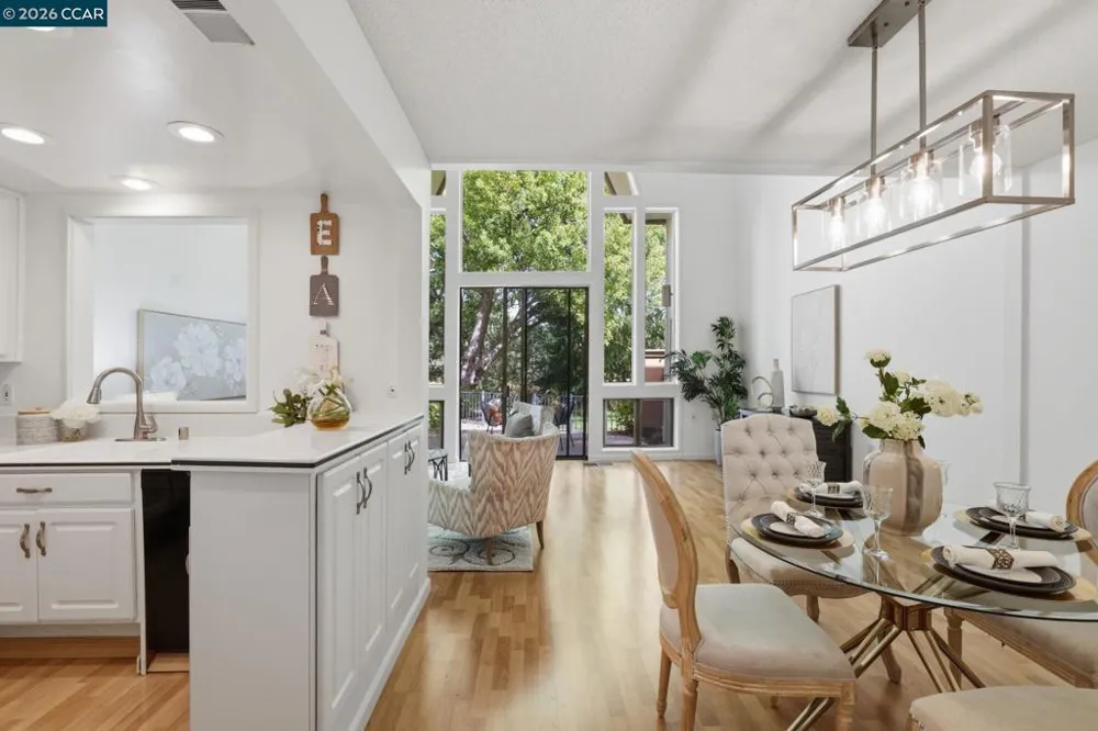 1252 Singingwood Ct. #3 Walnut Creek, CA 94595
