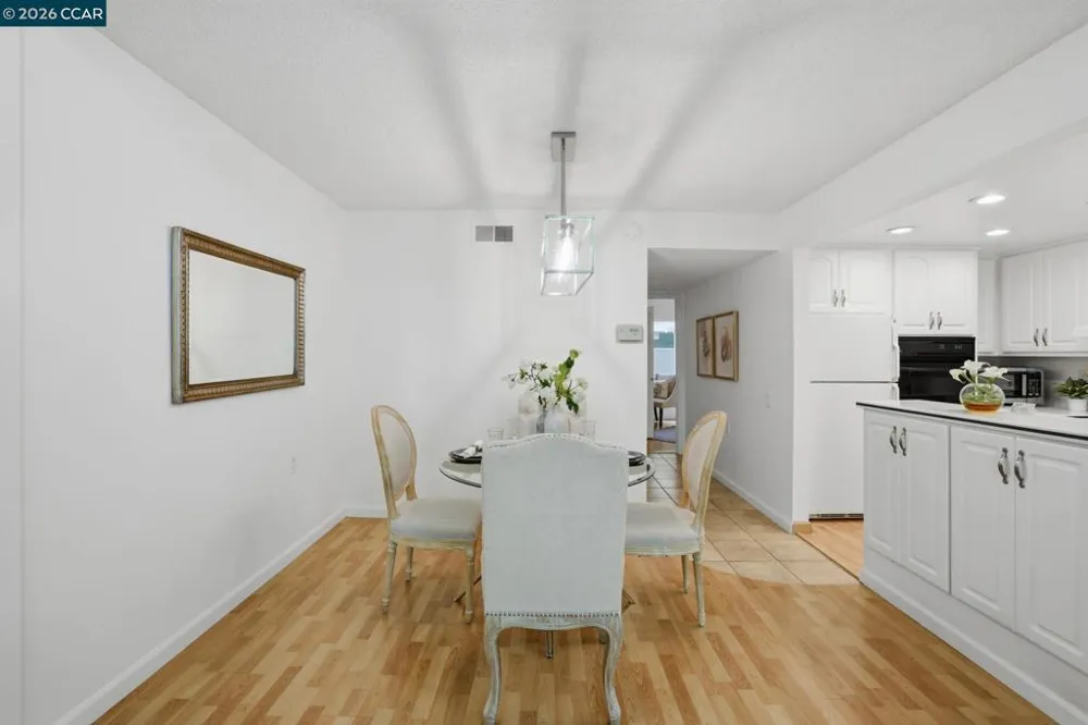 1252 Singingwood Ct. #3 Walnut Creek, CA 94595