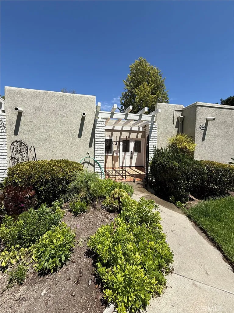 2026 Via Mariposa #C Laguna Woods, CA 92637