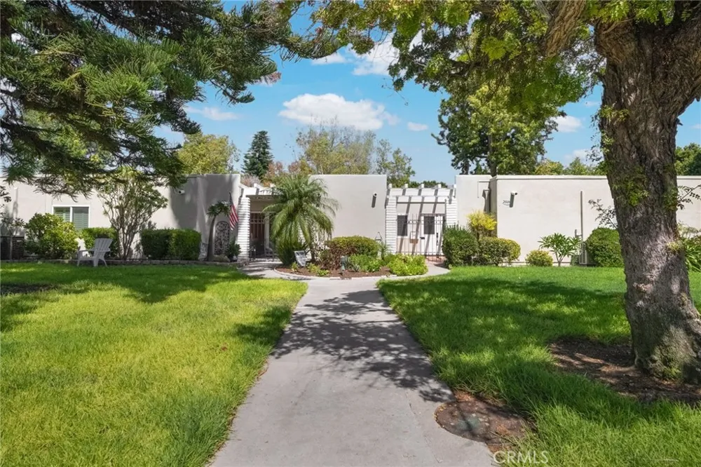 2026 Via Mariposa #C Laguna Woods, CA 92637