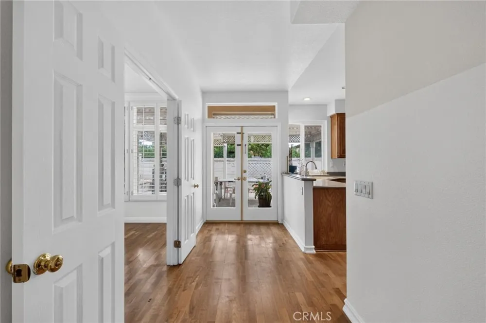 45388 Callesito Burgos Temecula, CA 92592