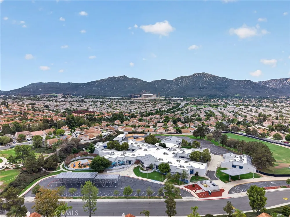 45388 Callesito Burgos Temecula, CA 92592