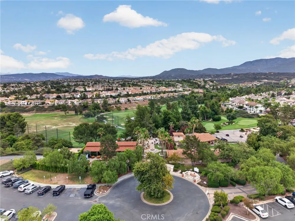 45388 Callesito Burgos Temecula, CA 92592
