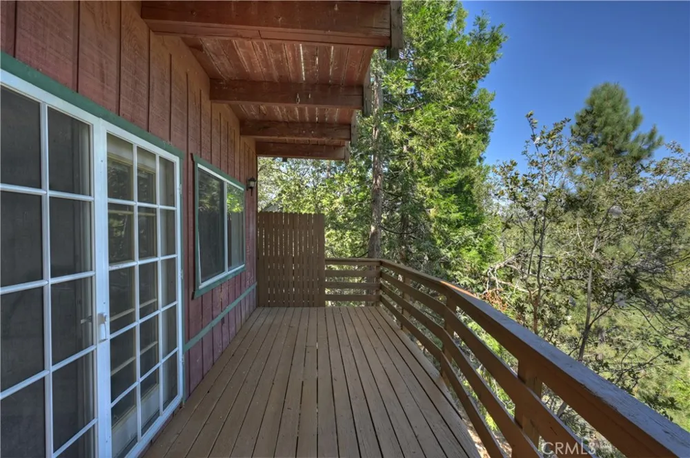 28673 Manitoba Lake Arrowhead, CA 92352