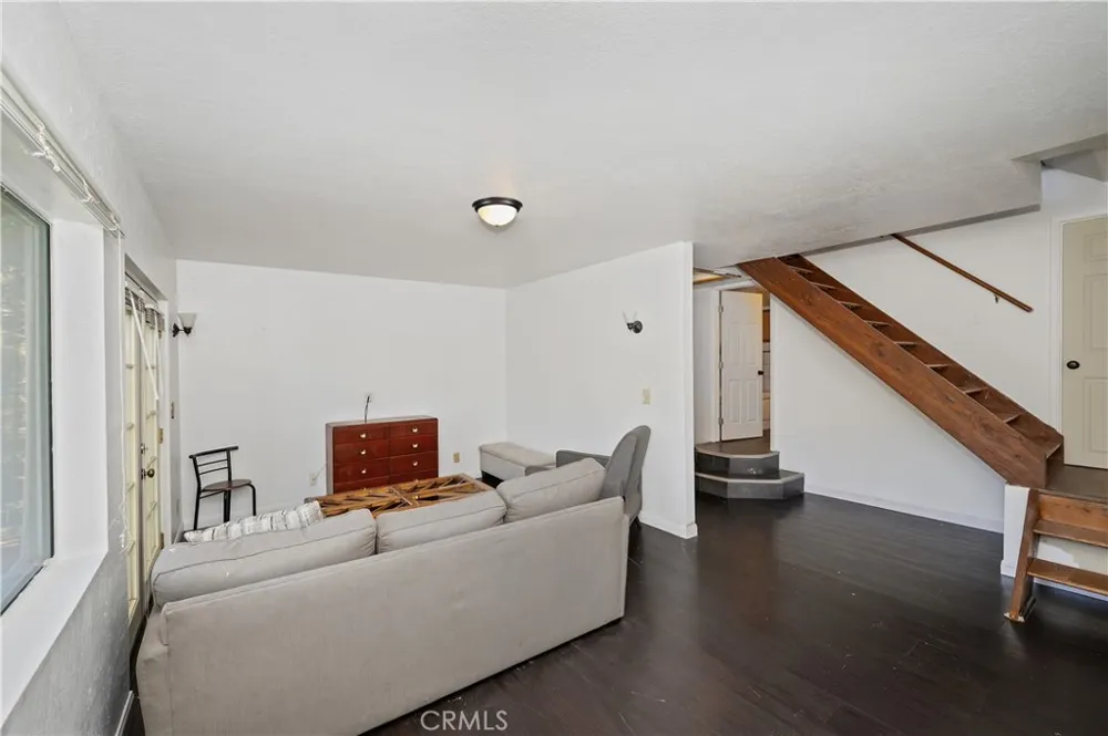 28673 Manitoba Lake Arrowhead, CA 92352