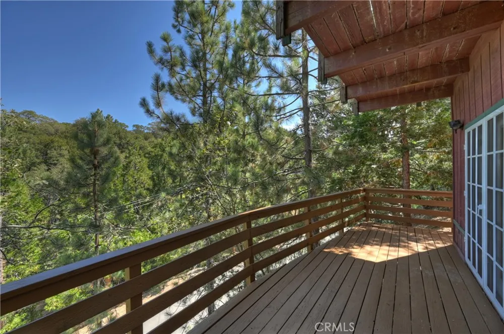 28673 Manitoba Lake Arrowhead, CA 92352