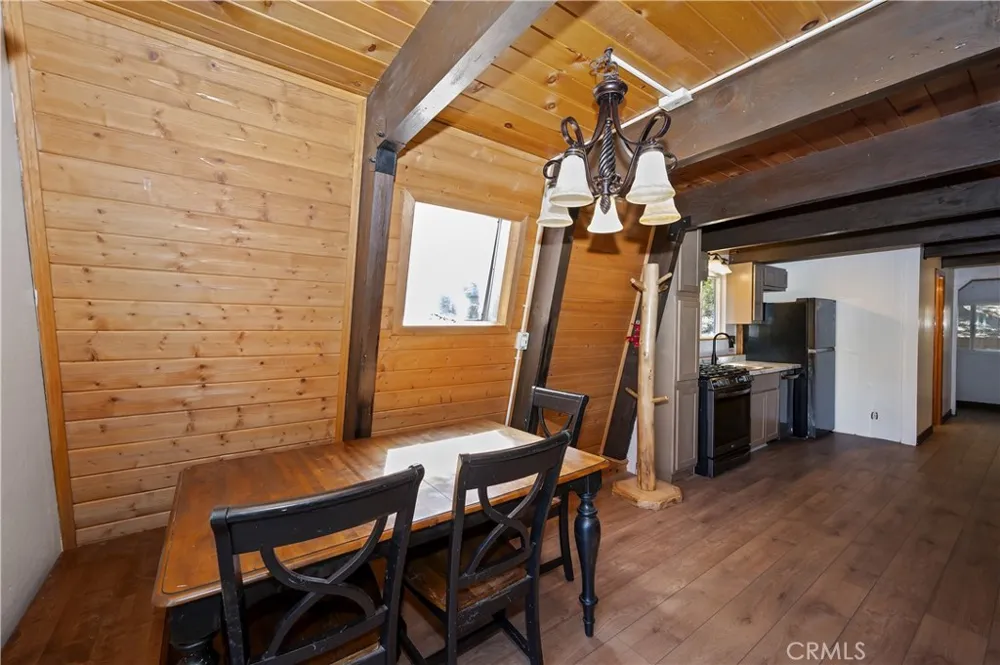 28673 Manitoba Lake Arrowhead, CA 92352