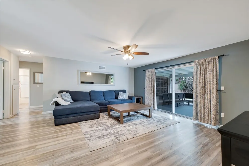 2946 Gladstone Street Pomona, CA 91767