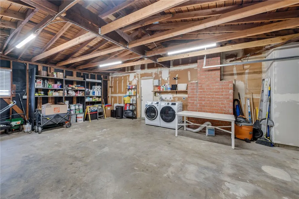 2946 Gladstone Street Pomona, CA 91767