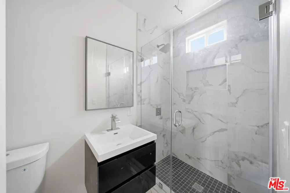 3020 W 12th Street #3026 Los Angeles, CA 90006