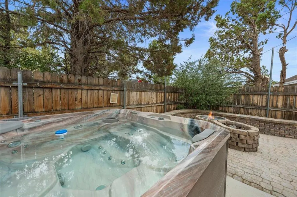 187 Dixie Lee Lane Sugarloaf, CA 92386