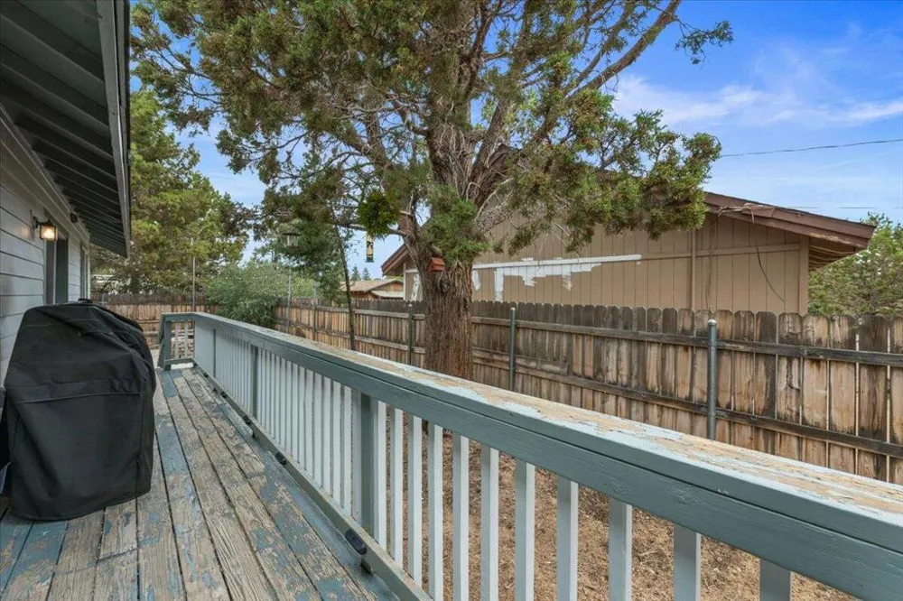 187 Dixie Lee Lane Sugarloaf, CA 92386