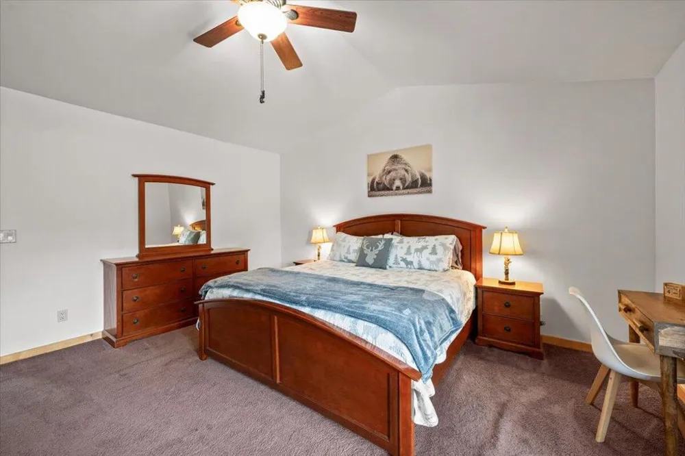 187 Dixie Lee Lane Sugarloaf, CA 92386
