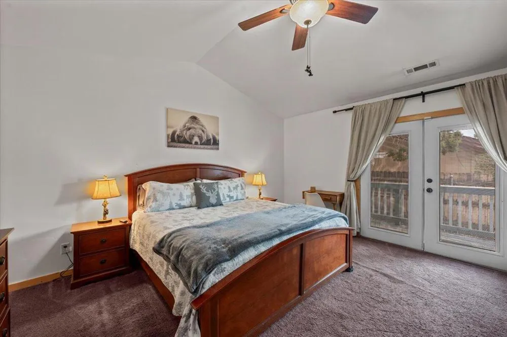 187 Dixie Lee Lane Sugarloaf, CA 92386