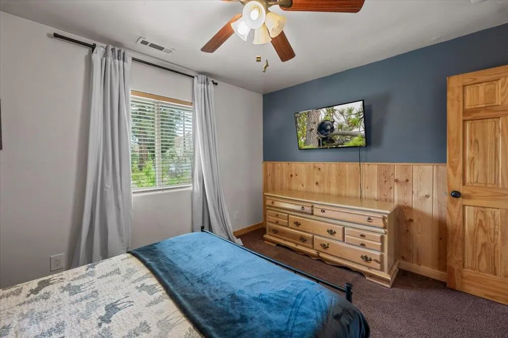 187 Dixie Lee Lane Sugarloaf, CA 92386