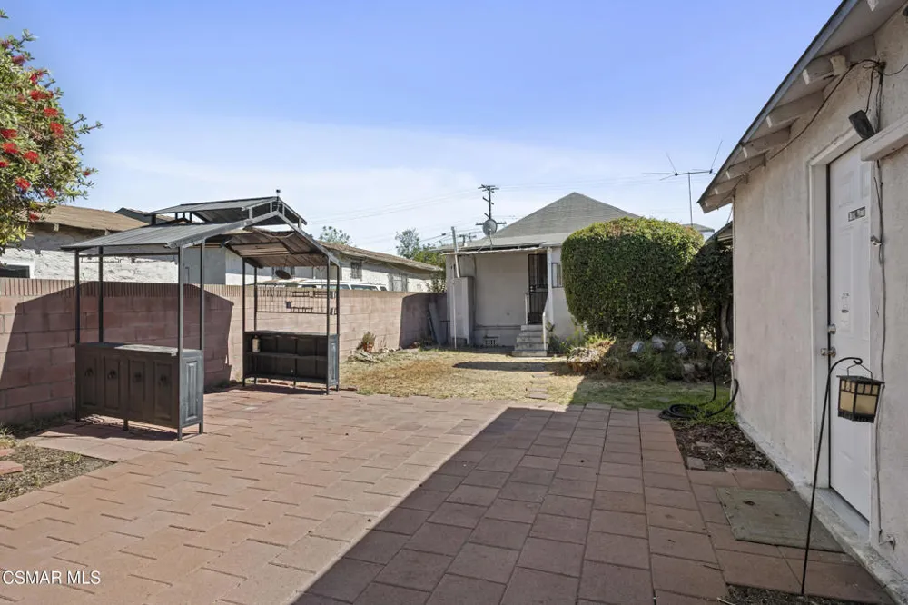 3627 Flower Street Huntington Park, CA 90255