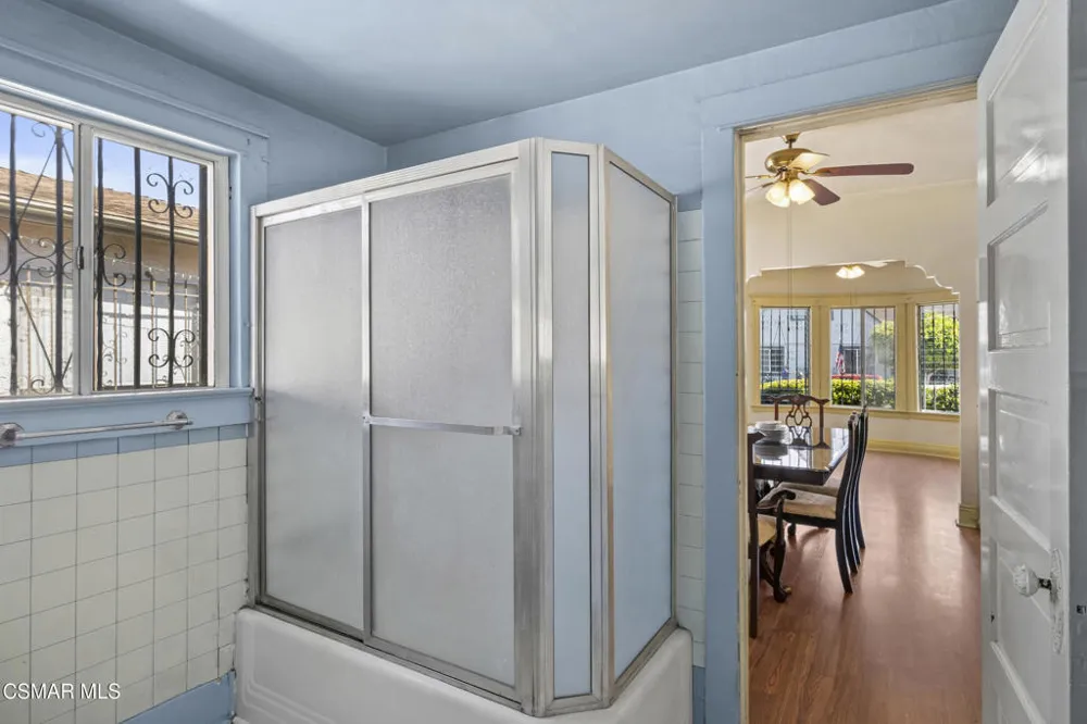 3627 Flower Street Huntington Park, CA 90255
