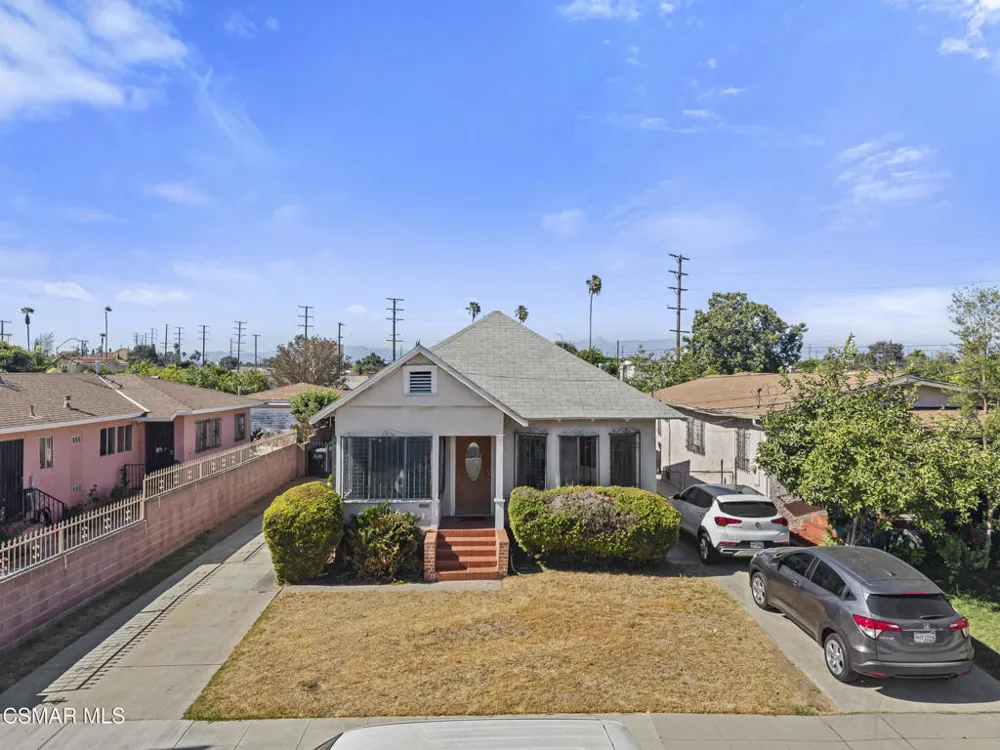 3627 Flower Street Huntington Park, CA 90255