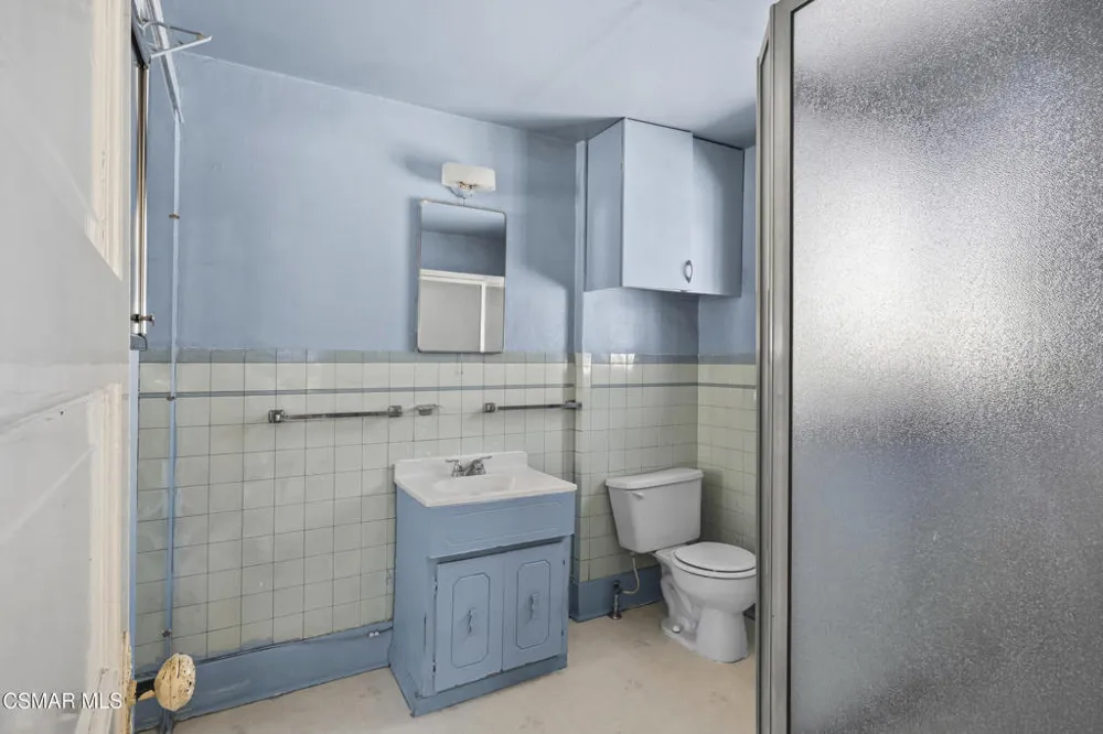 3627 Flower Street Huntington Park, CA 90255